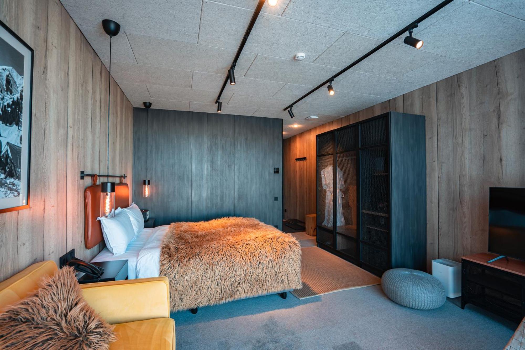 Tenir Eco Hotel, Shymbulak Mountain Resort 阿拉木图 外观 照片